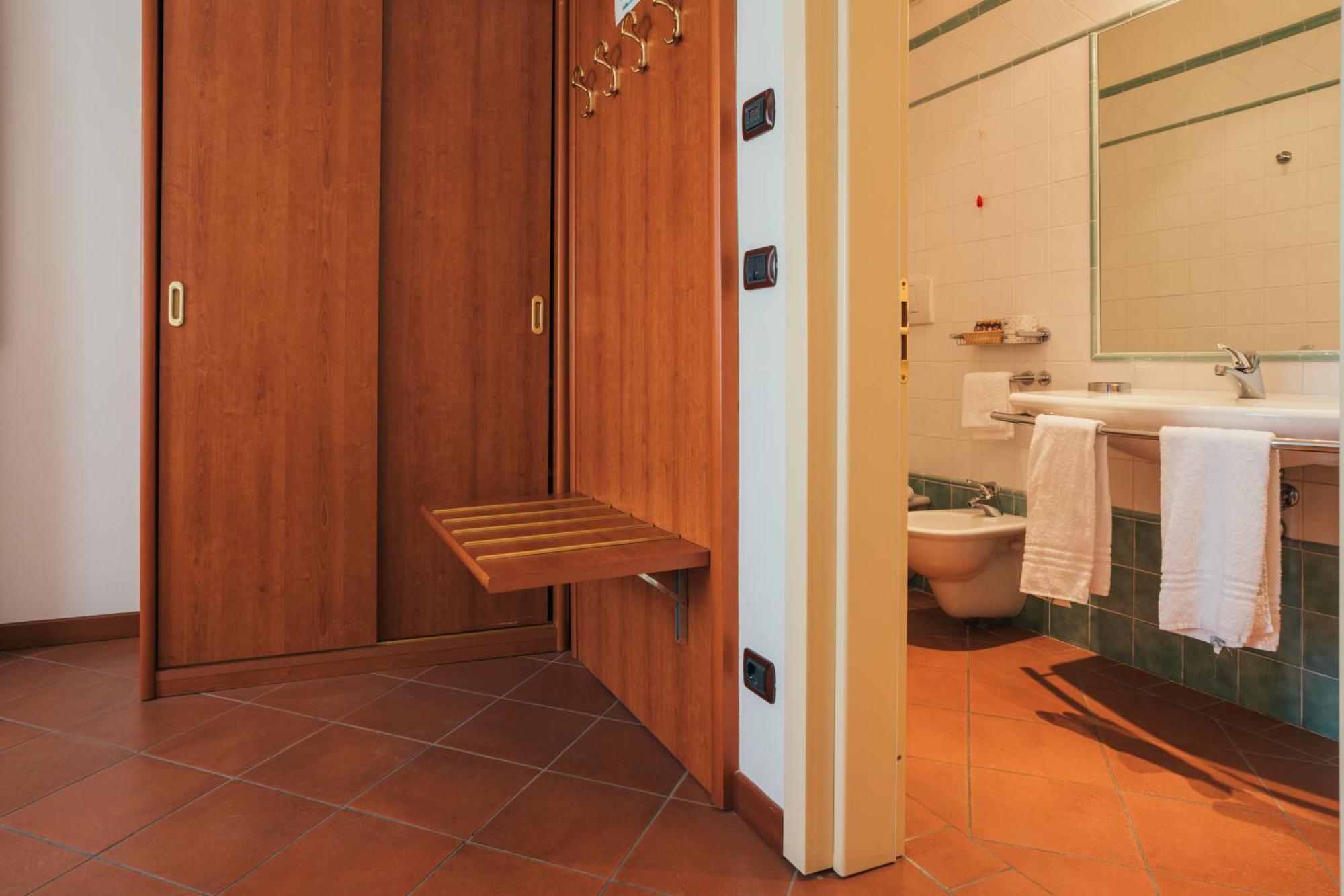 Albergo Cane Dozza Exterior foto